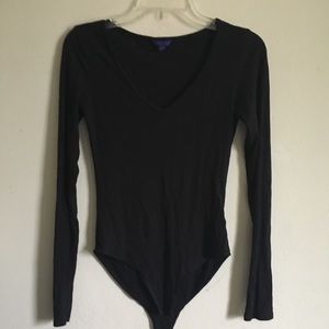 BLACK BODY SUIT SWEATER